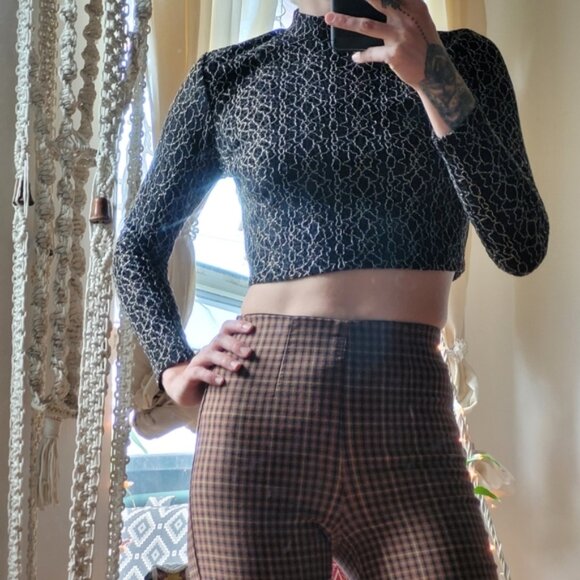 Motel rocks black and gold long sleeve textured crop top size xs - Picture 1 of 5